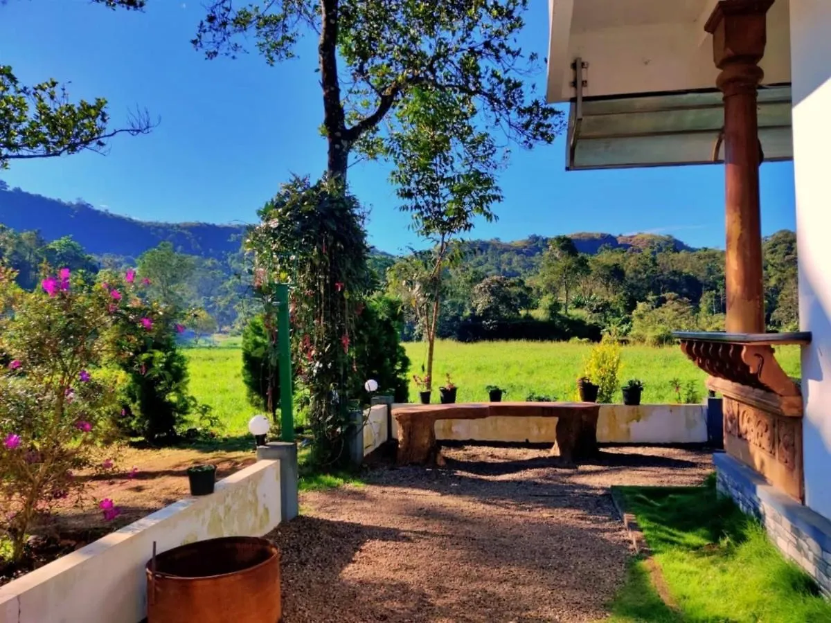 Wild Mist Homestay Munnar 0*,